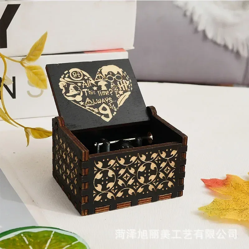 Anime Themed Hand-cranked Musi - đánh giá và giá Woodworking Tv